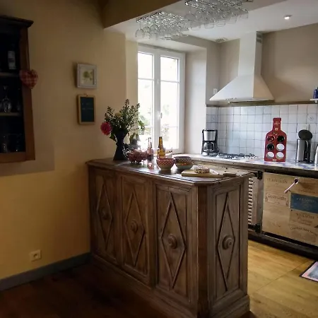 Le Clos Du Barry Bed & Breakfast *