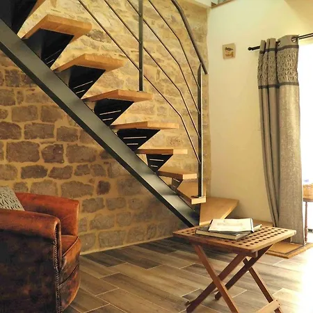 Le Clos Du Barry 3* Sévérac-lʼÉglise