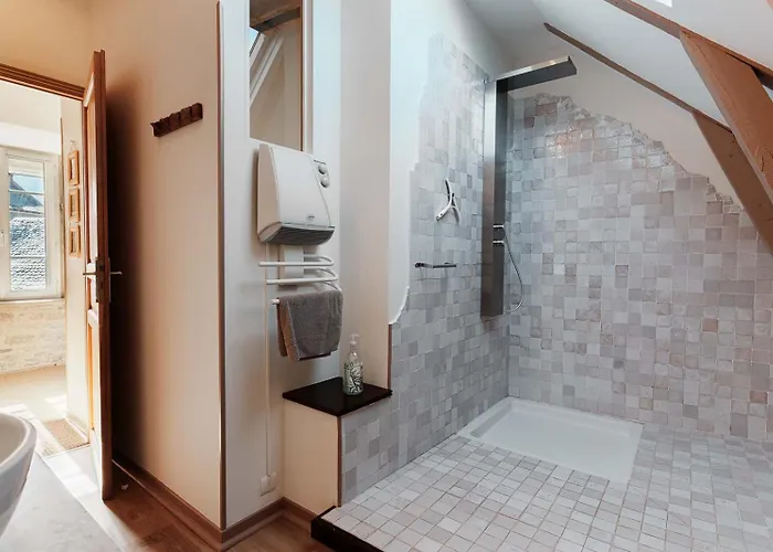 Le Clos Du Barry Bed & Breakfast Sévérac-lʼÉglise