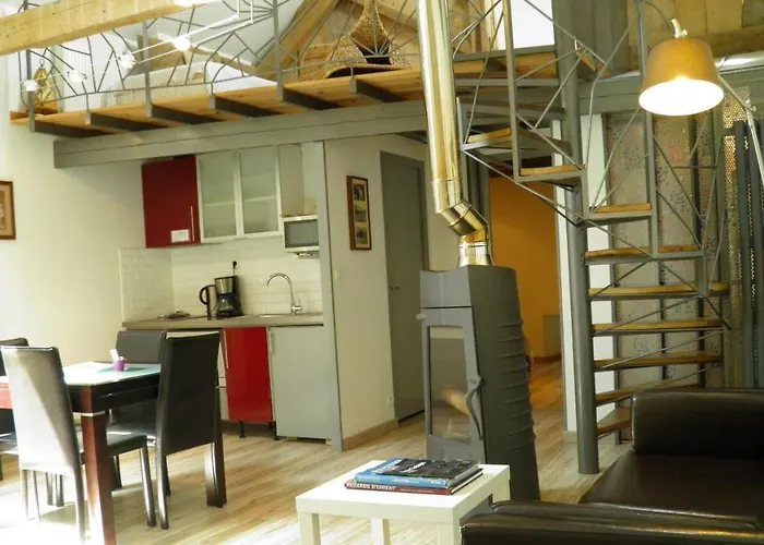 Bed & Breakfast Le Clos Du Barry 3*