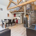 Le Clos Du Barry Bed & Breakfast 3*