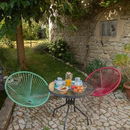 Le Clos Du Barry לינה וארוחת בוקר 3*