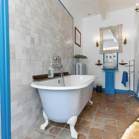 Le Clos Du Barry Frühstückspension