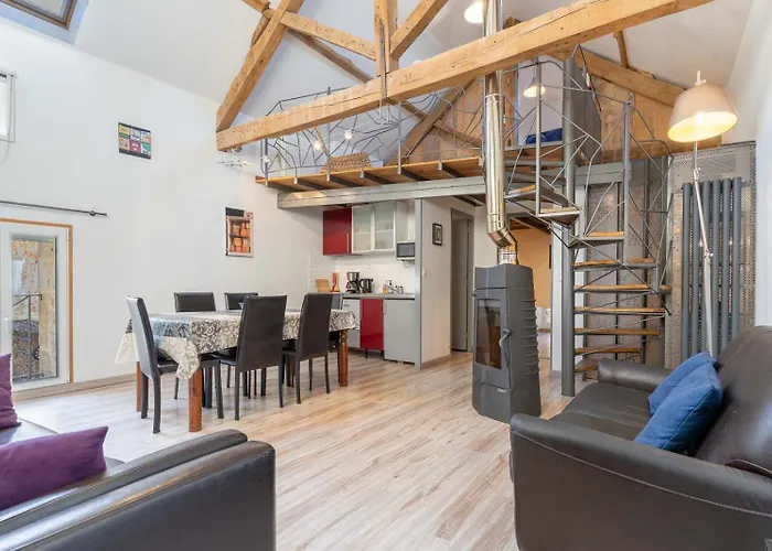 Le Clos Du Barry Alojamento de Acomodação e Pequeno-almoço 3*